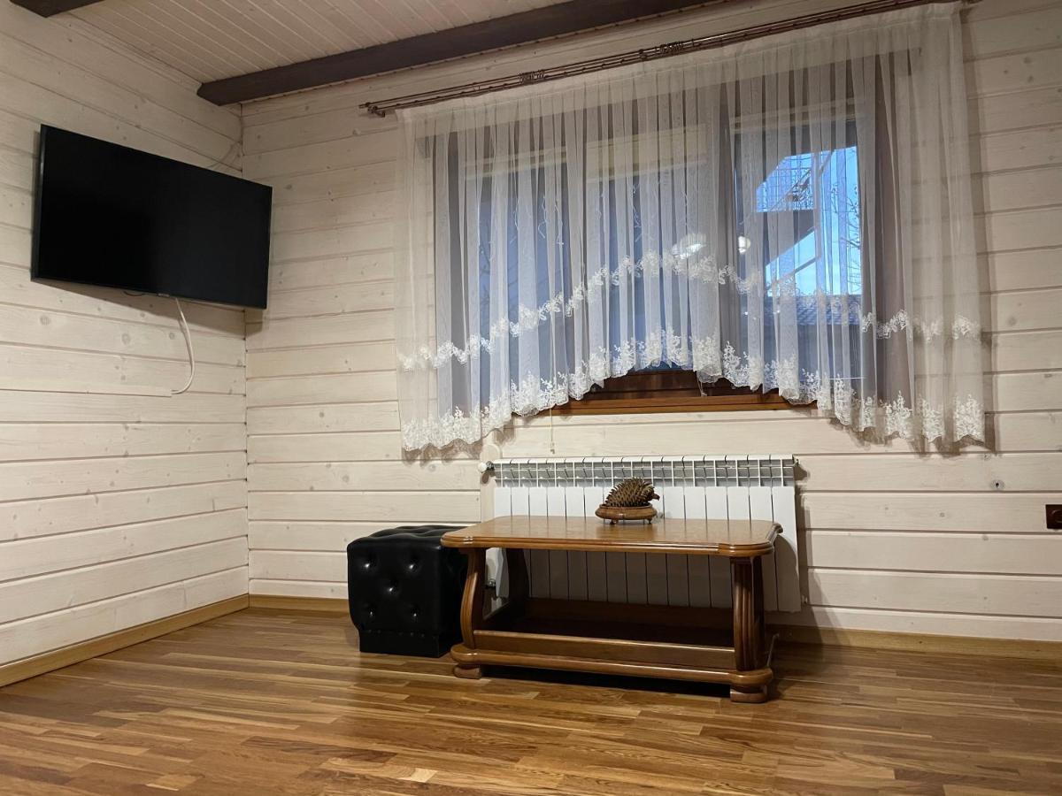 Апартаменти На Підгірній Volovets Bagian luar foto